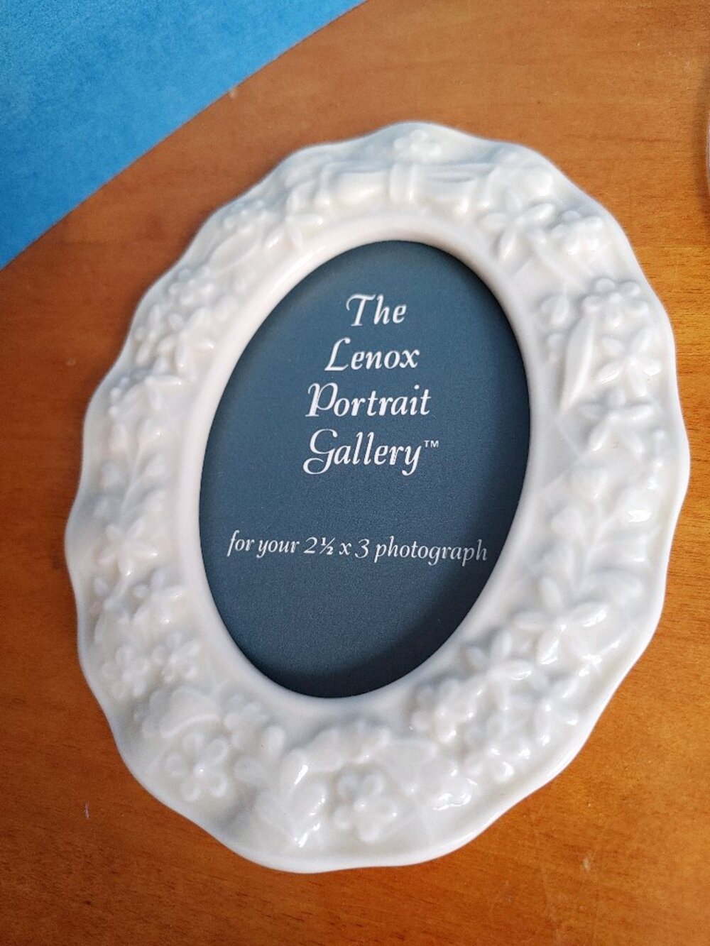Vintage Lenox Oval Frame 2 1/2" x 3"